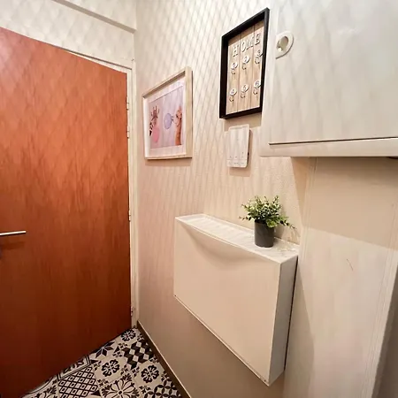 Standing Metz Un à Part Montigny-les-Metz